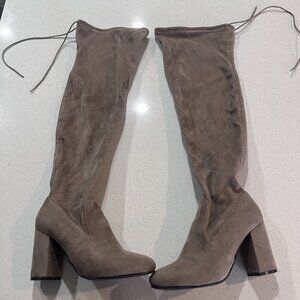 Suede Steve Madden Boot size 38